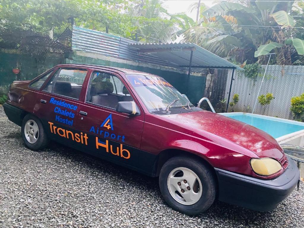 A4 Hostel Colombo Airport - Eco Lodge - Free Pickup & Drop Katunayaka Esterno foto
